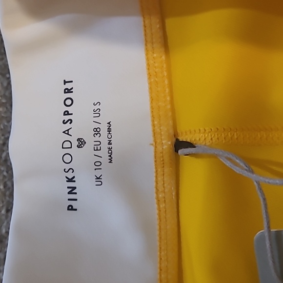 NWT Sculpted Bike Shorts - Picture 3 of 7